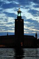 Auf den DÃ€chern des Stadhus ist der Nachthimmel mit seinen wichtigsten Gestirnen dargestellt