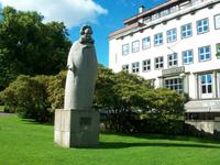 Bergen, Ibsen - Denkmal 