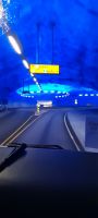 Tunnel zur Hardangerbrücke mit Kreisverkehr