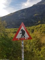 Trollstigen - das berühmteste Verkehrsschild Skandinaviens - Vorsicht Trolle!