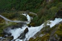 Der Briksdalsbreen - Postglaziale Landschaft unterhalb des Gletschers - Der Kleivafossen