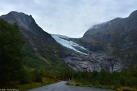 Der Bøyabreen - ein weiterer Auslassgletscher des Jostedalsbreen - wir erleben einen kleinen Lawinen-Abgang