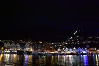 Bergen bei Nacht und...