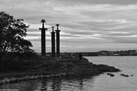 Sverd i Fjell - ein Denkmal aus dem Jahr 1983 - in Erinnerung an die Schlacht am Hafrsfjord - aus der Harald Hagfare (Harald Schönhaar) siegreich war und damit erster König von ganz Norwegen wurde 