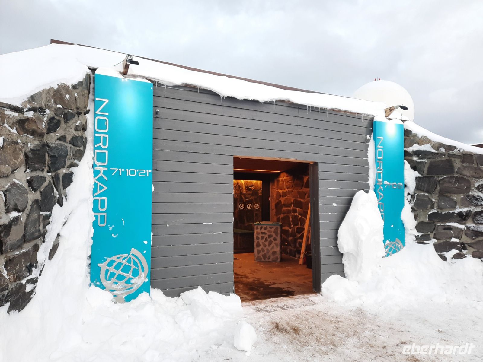 Eingang zur Nordkap-Halle