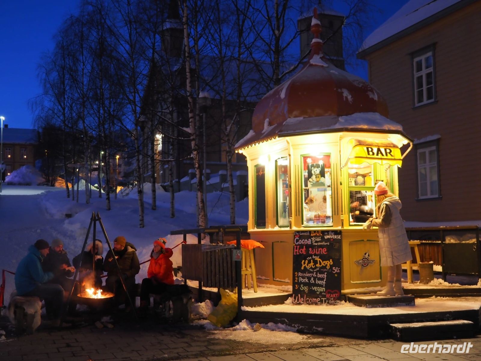 Norwegen - Tromso - kleinste Bar.jpg