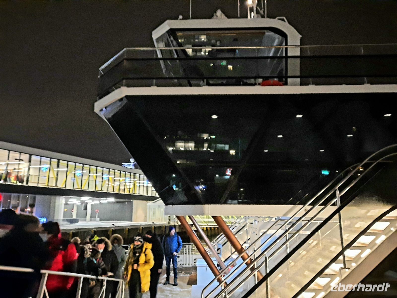 Norwegen - Tromso - MS Bard = Hybrid-Schiff der neusten Generation.jpg