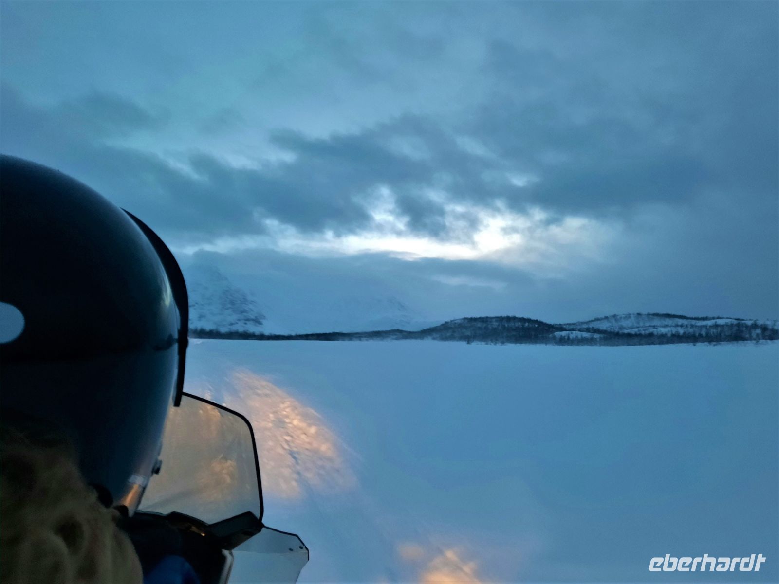 Norwegen - Motorschlitten Fahrt in den Lyngen Alpen - eine Traumlandschaft zum Genießen.JPG