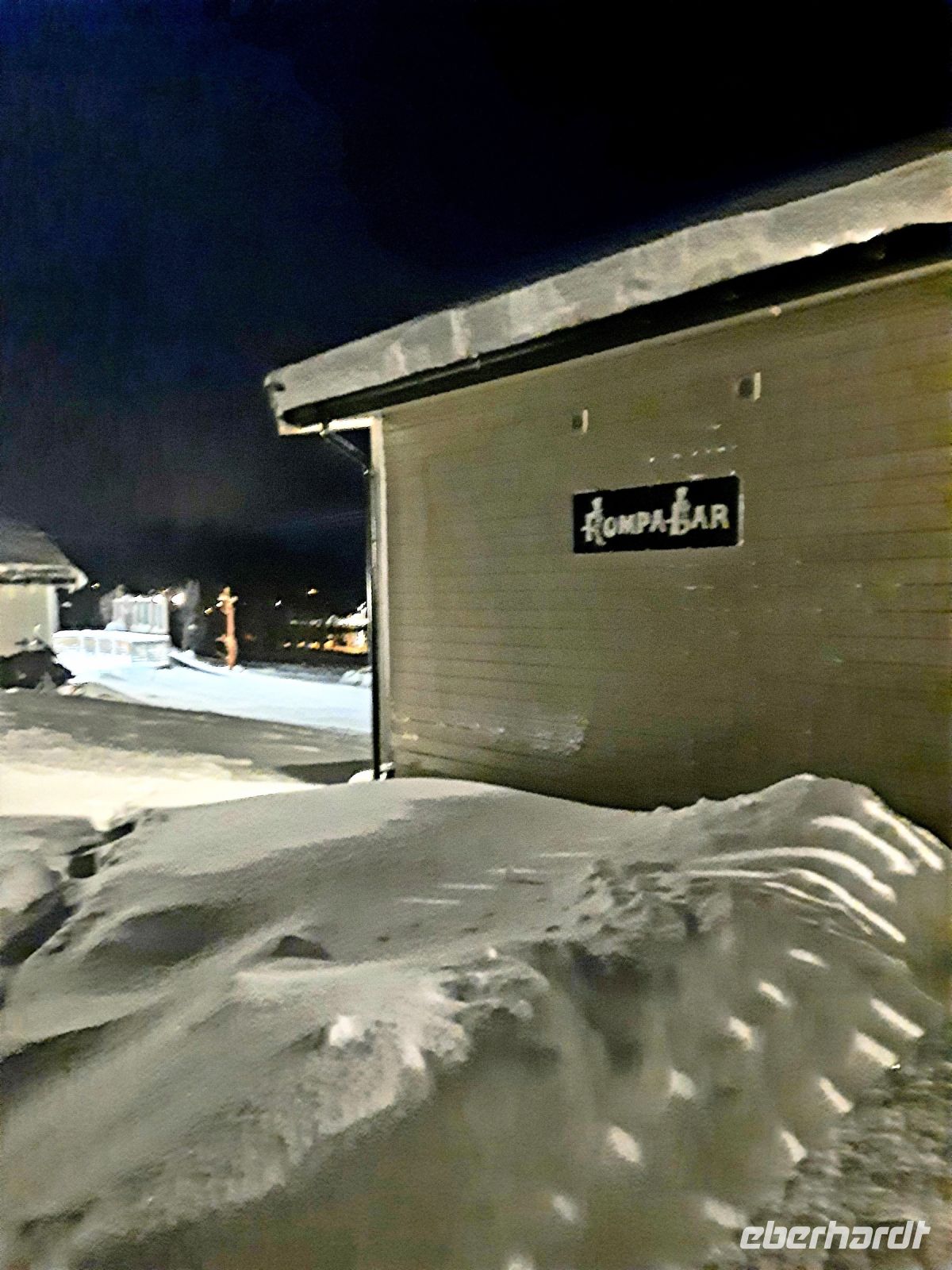 Norwegen - Lyngen Alpen - Rompa Bar.jpg