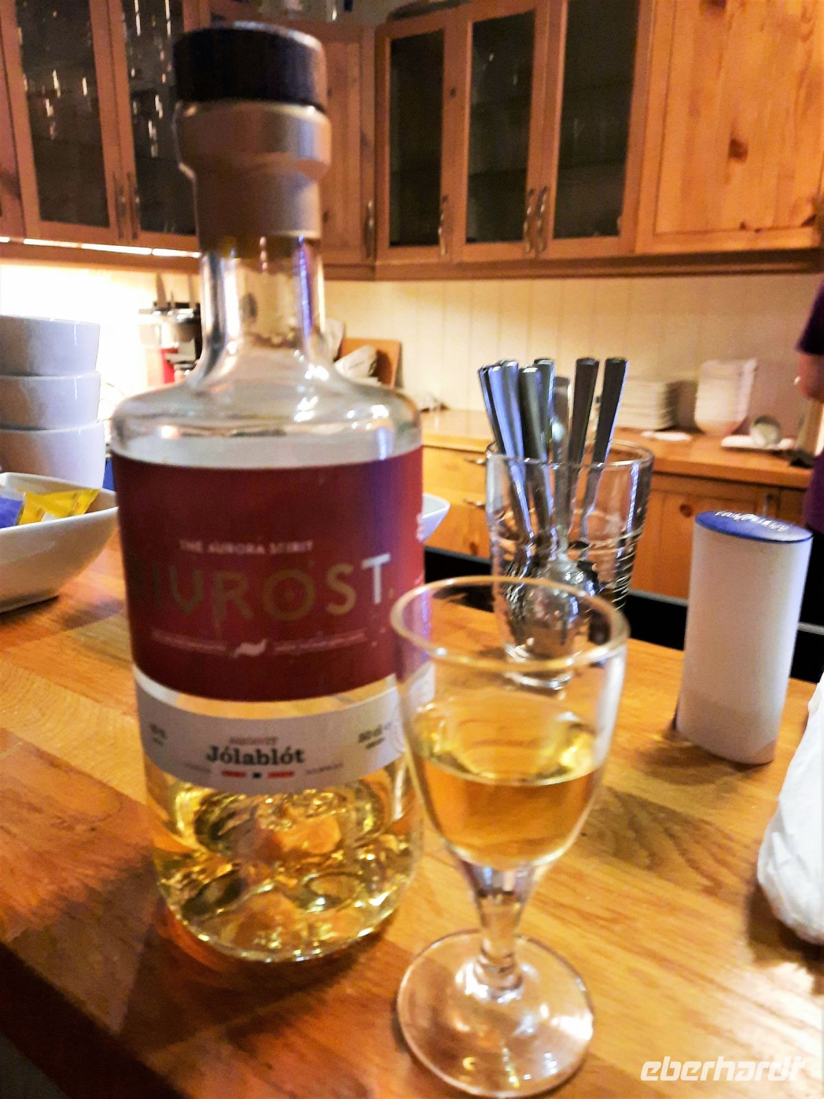 Norwegen -lokaler Asacker in der Rompa Bar.jpg