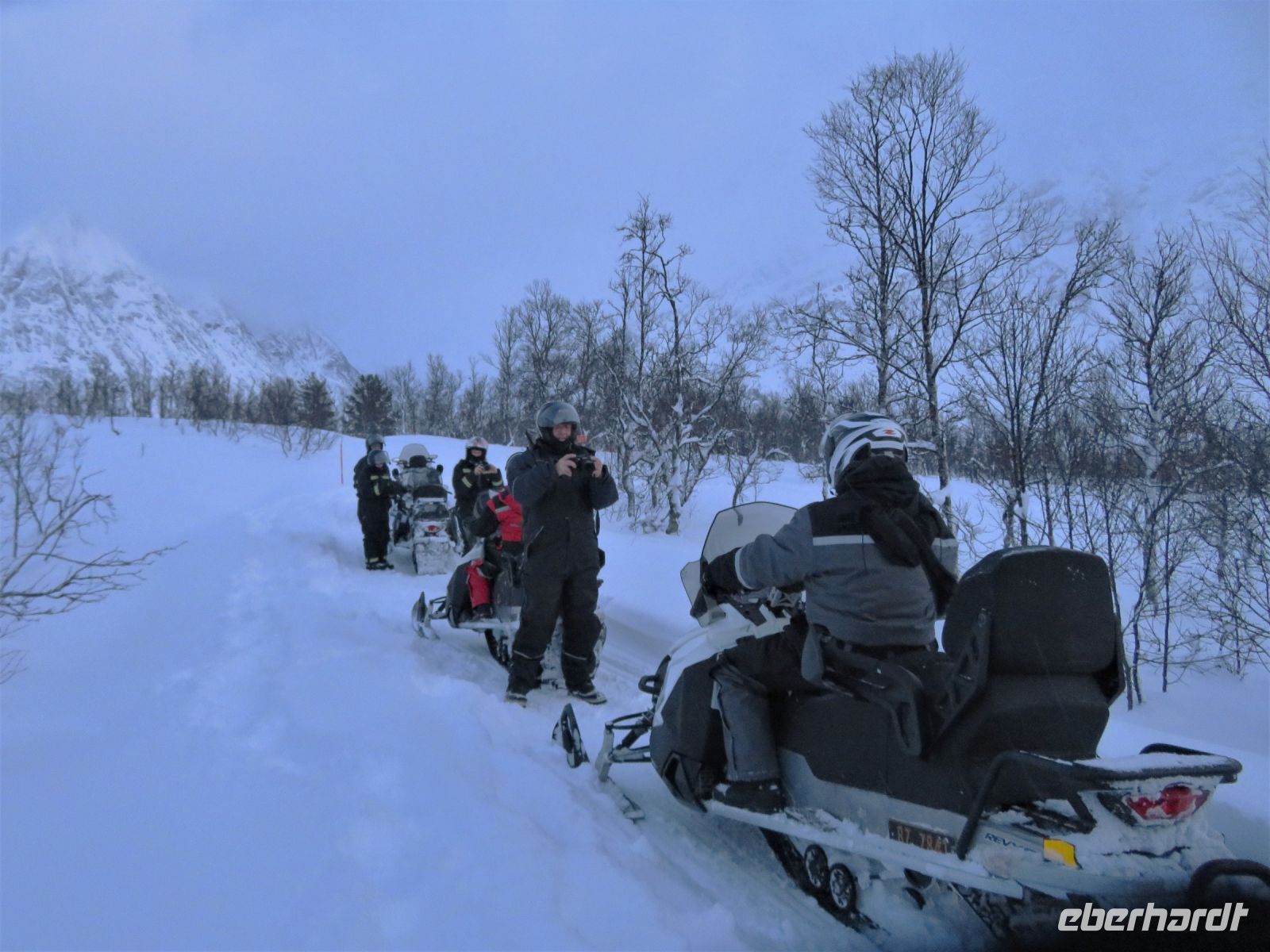 Norwegen - Auf geht`s zur Motorschlitten Fahrt in den Lyngen Alpen.JPG