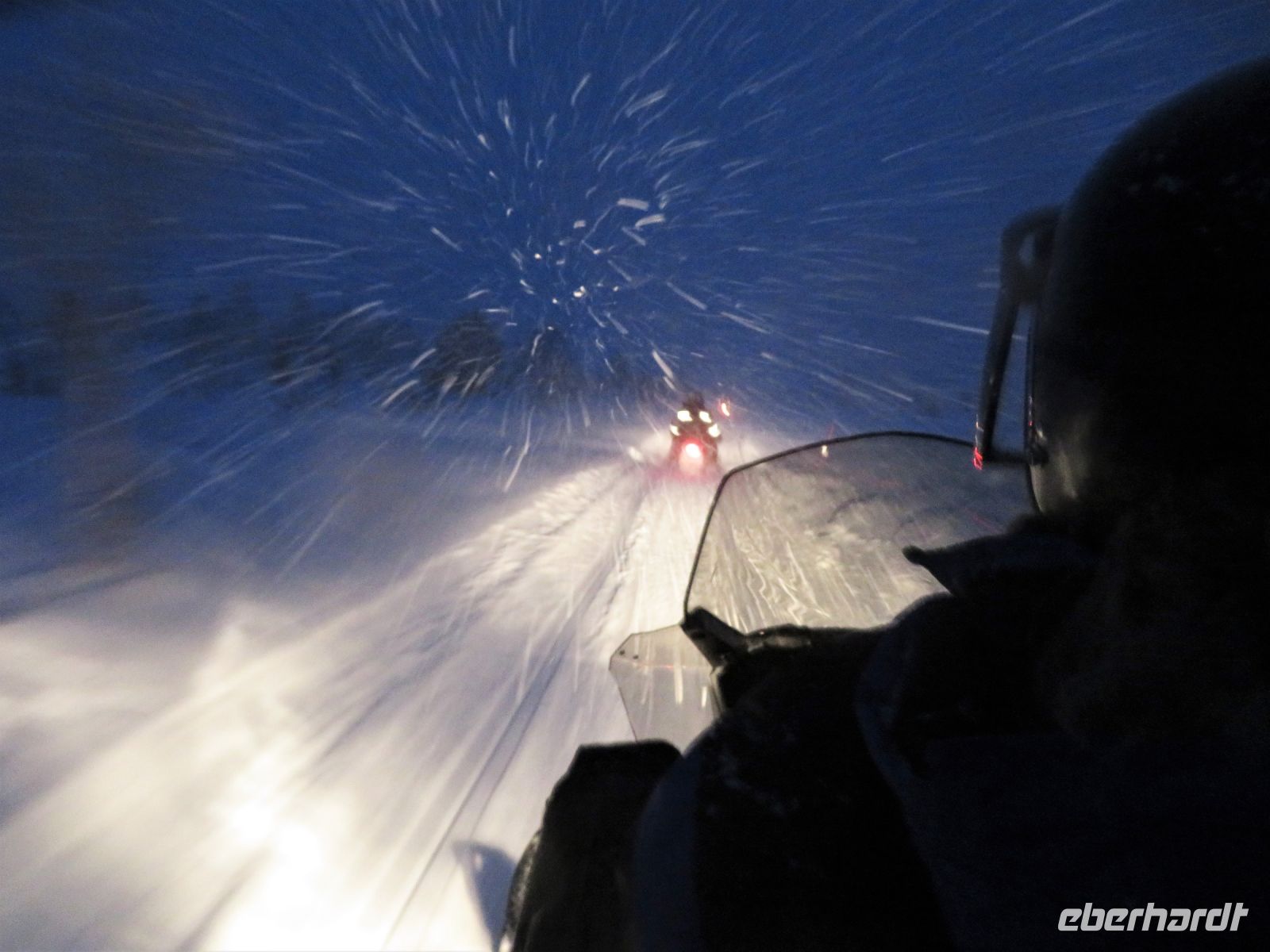 Norwegen - Schneeflockenwirbel in den Lyngen Alpen.JPG