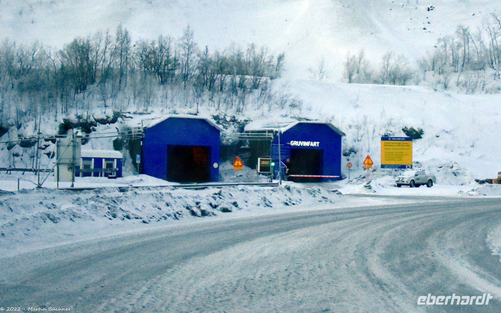 Kiruna - größtes Eisenerzbergwerk der Welt - LKAB - Luossavaara Kirunavaara AB (wie AG) - Grubeneingang 