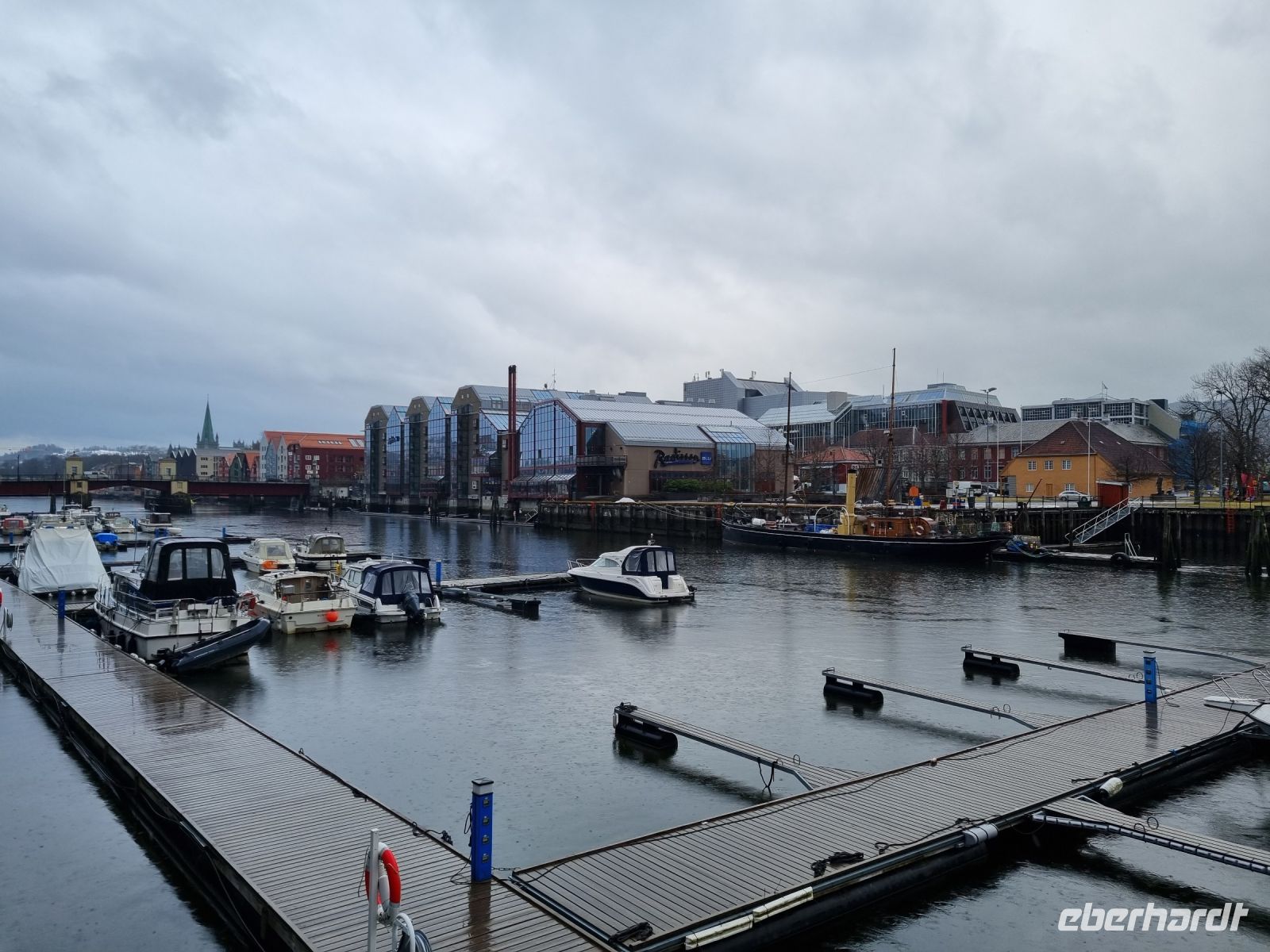 Trondheim - Spaziergang entlang des Flusses Nidelva...