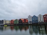 Trondheim - Speicherhäuser am Fluss Nidelva