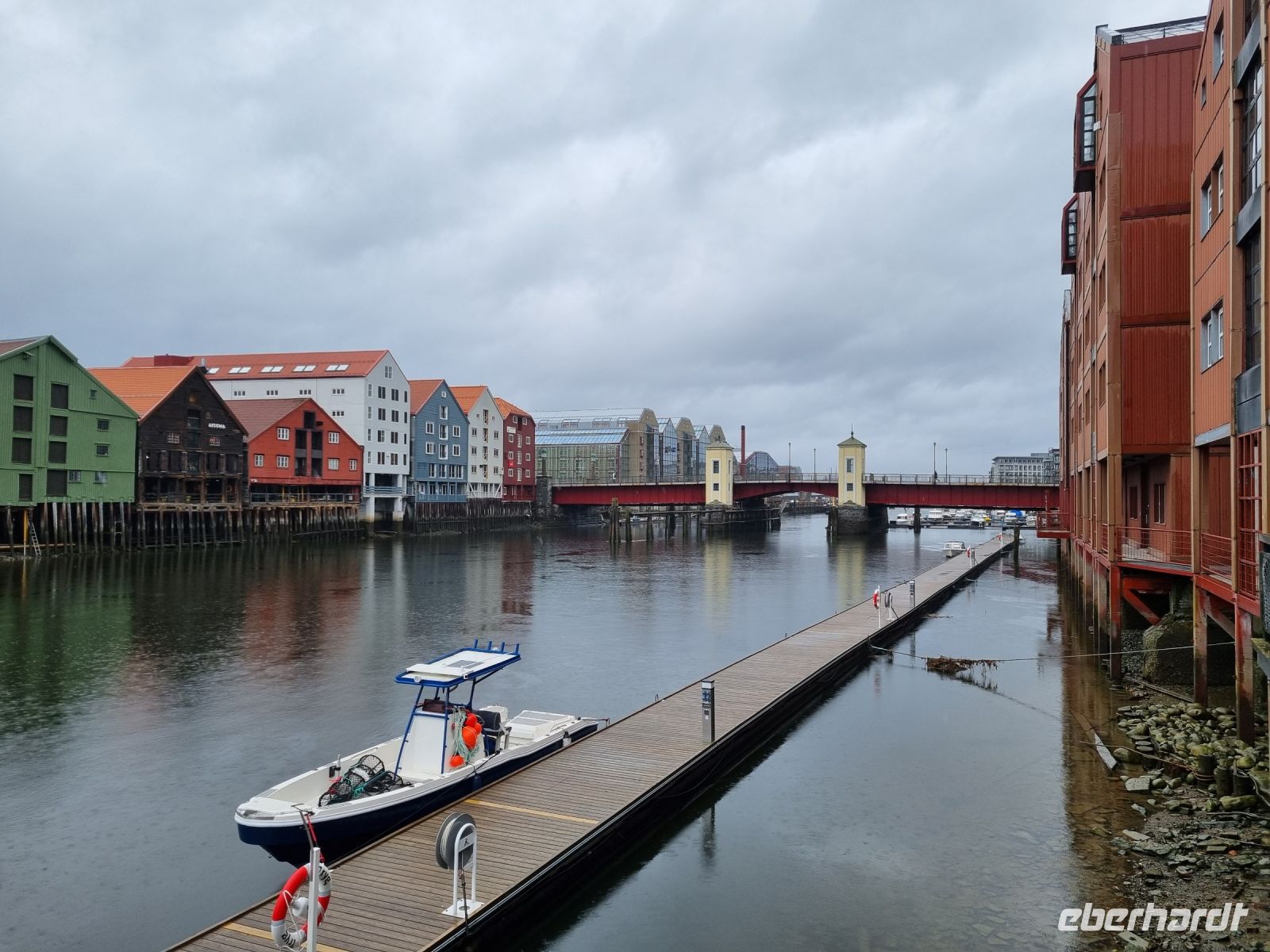 Trondheim - Speicherhäuser am Fluss Nidelva