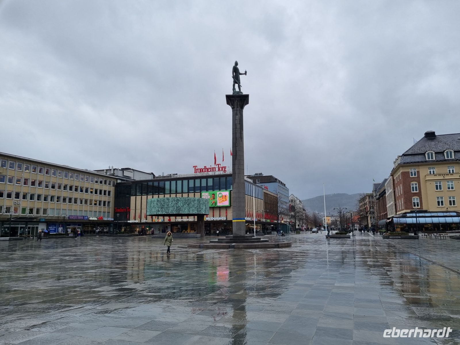 Trondheim - Marktplatz (Torget) mit Olav Tryggvason Monument
