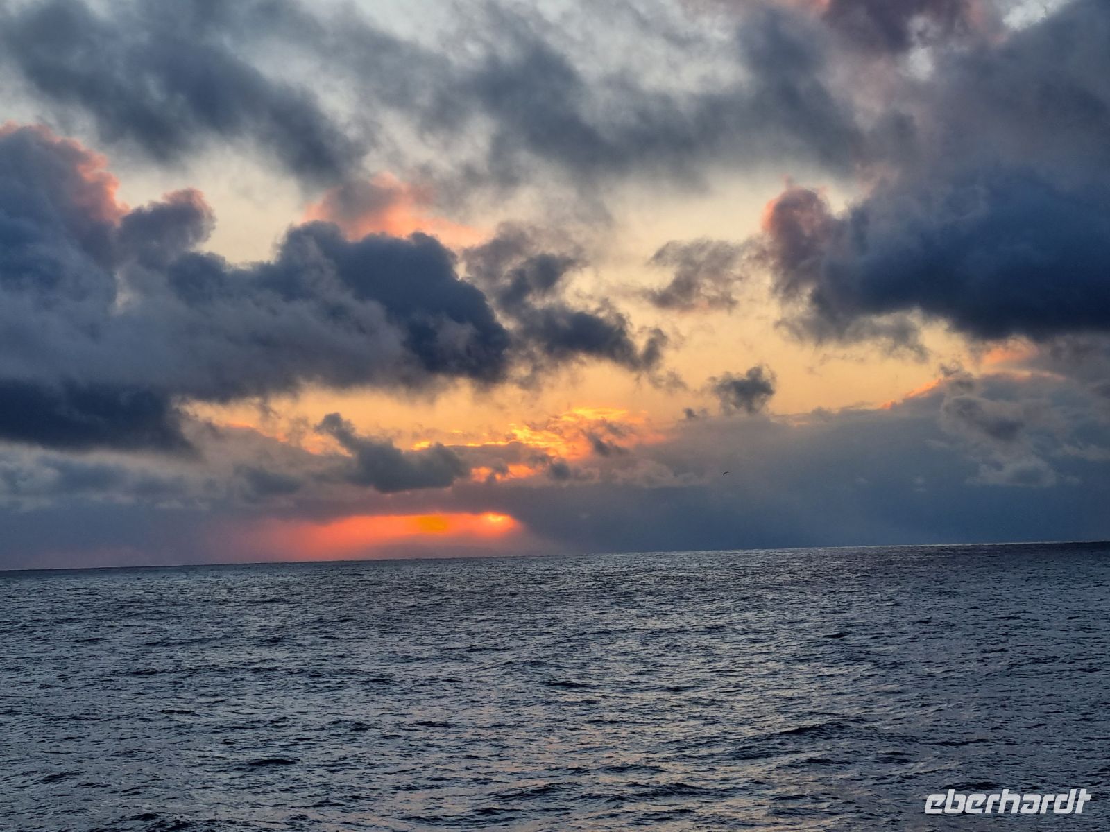Sonnenuntergang über der Barentsee...