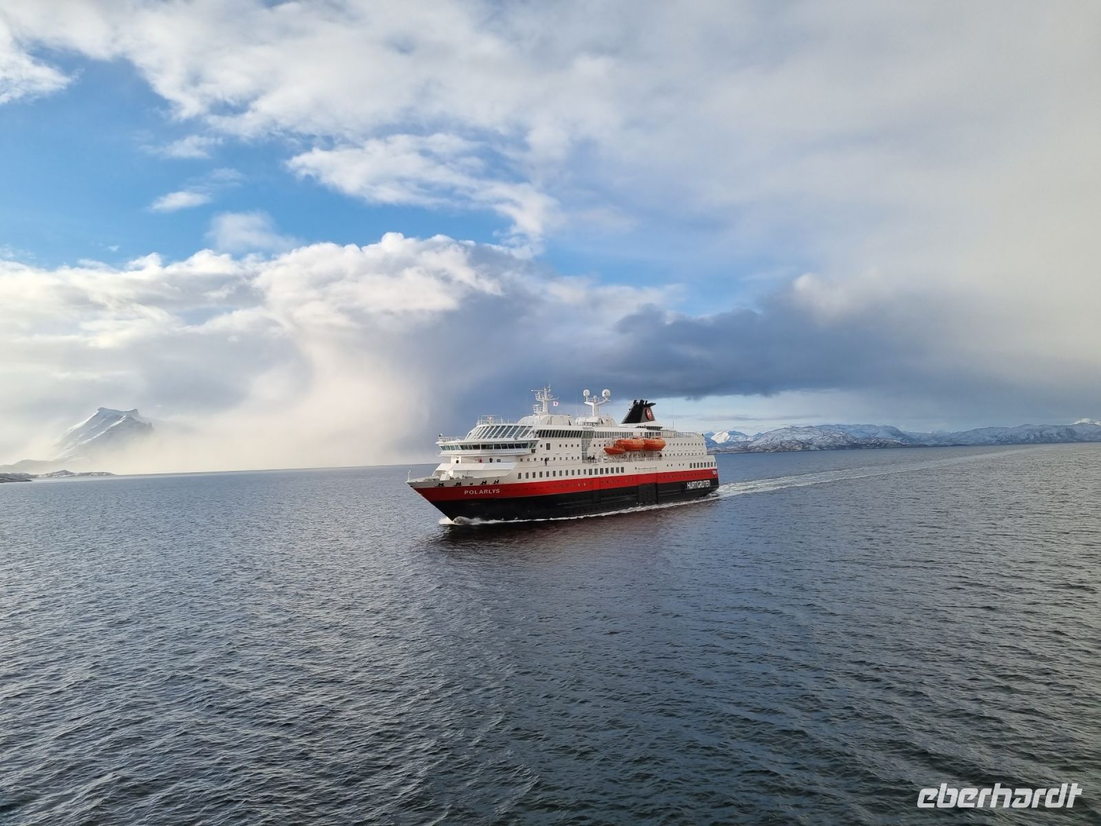 ...unterwegs zwischen Ørnes und Nesna... - Treffen mit der nordwärts gehenden 