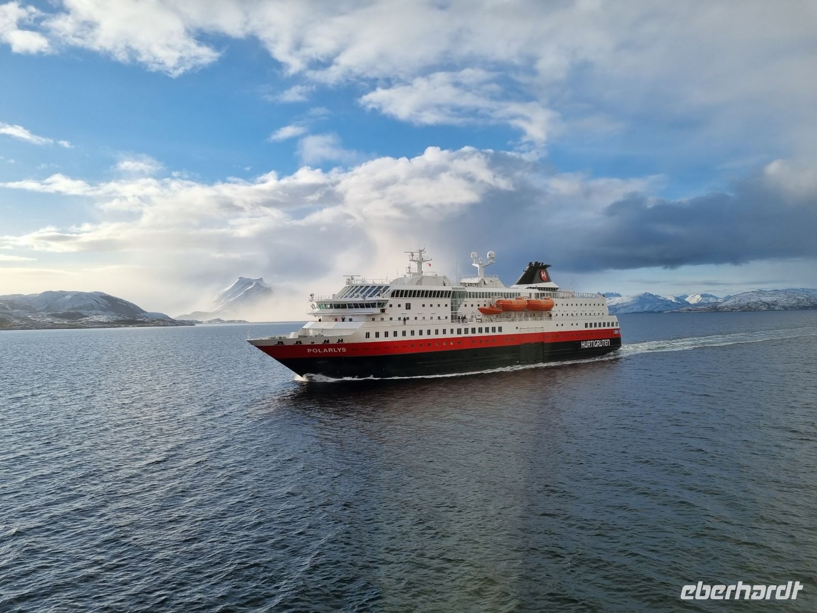 ...unterwegs zwischen Ørnes und Nesna... - Treffen mit der nordwärts gehenden 