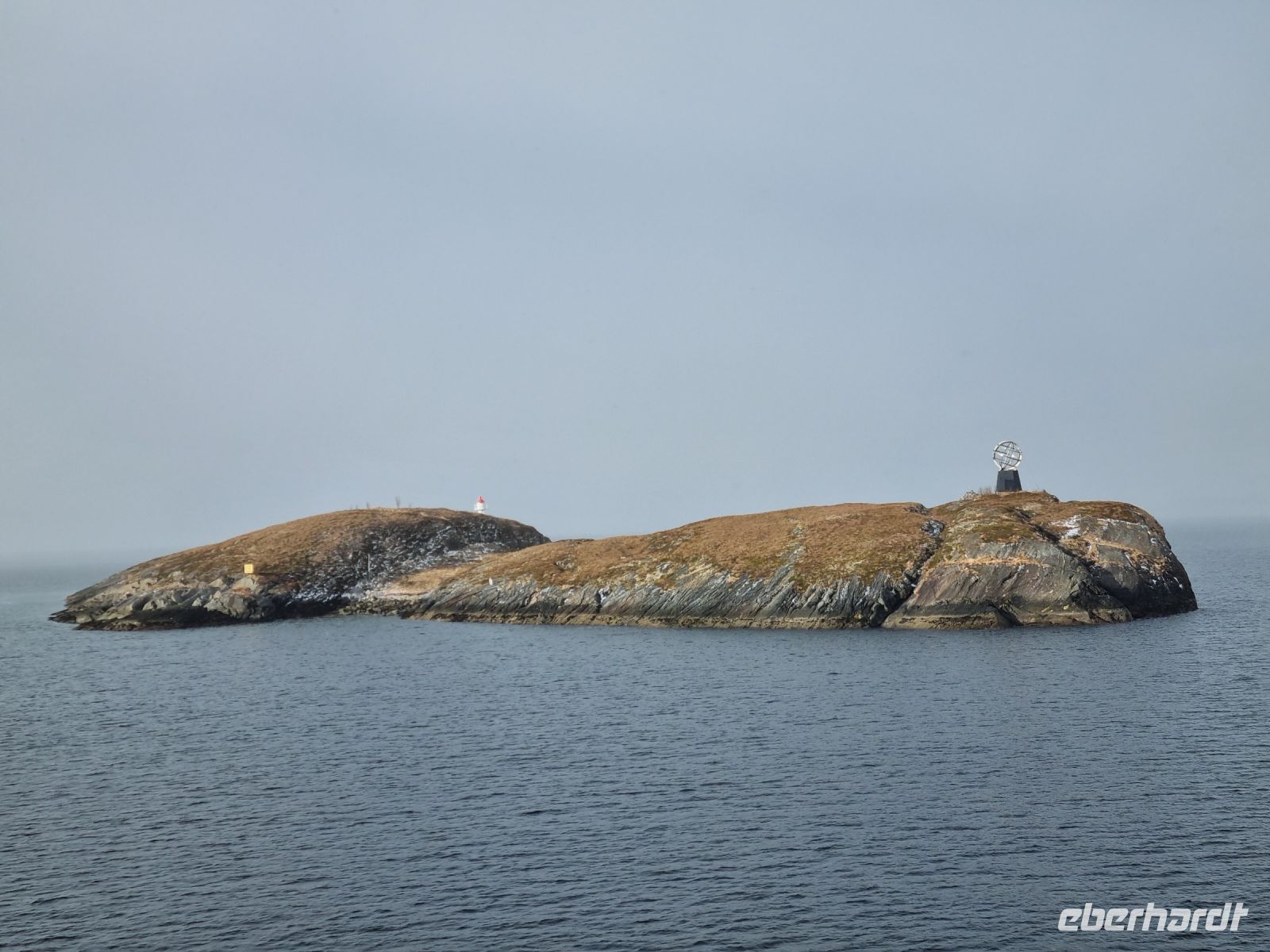 Insel Vikingen - Überquerung des Polarkreises auf 66,5 Grad nördlicher Breite