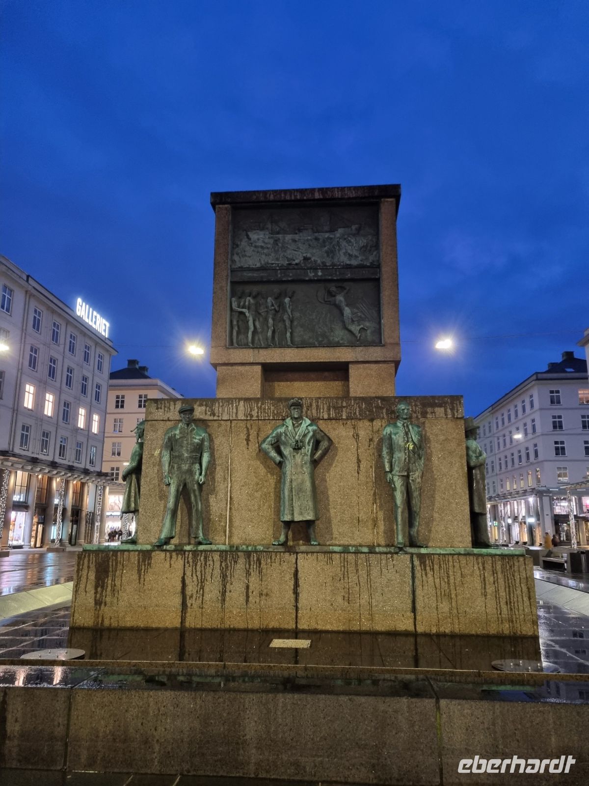 Bergen - Seefahrtsden in der Fußgängerzone 