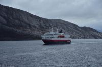 Hurtigruten - MS Polarlys - Nordland - Polarkreisüberquerung - Südgehende Hurtigruten M/S Kong Harald
