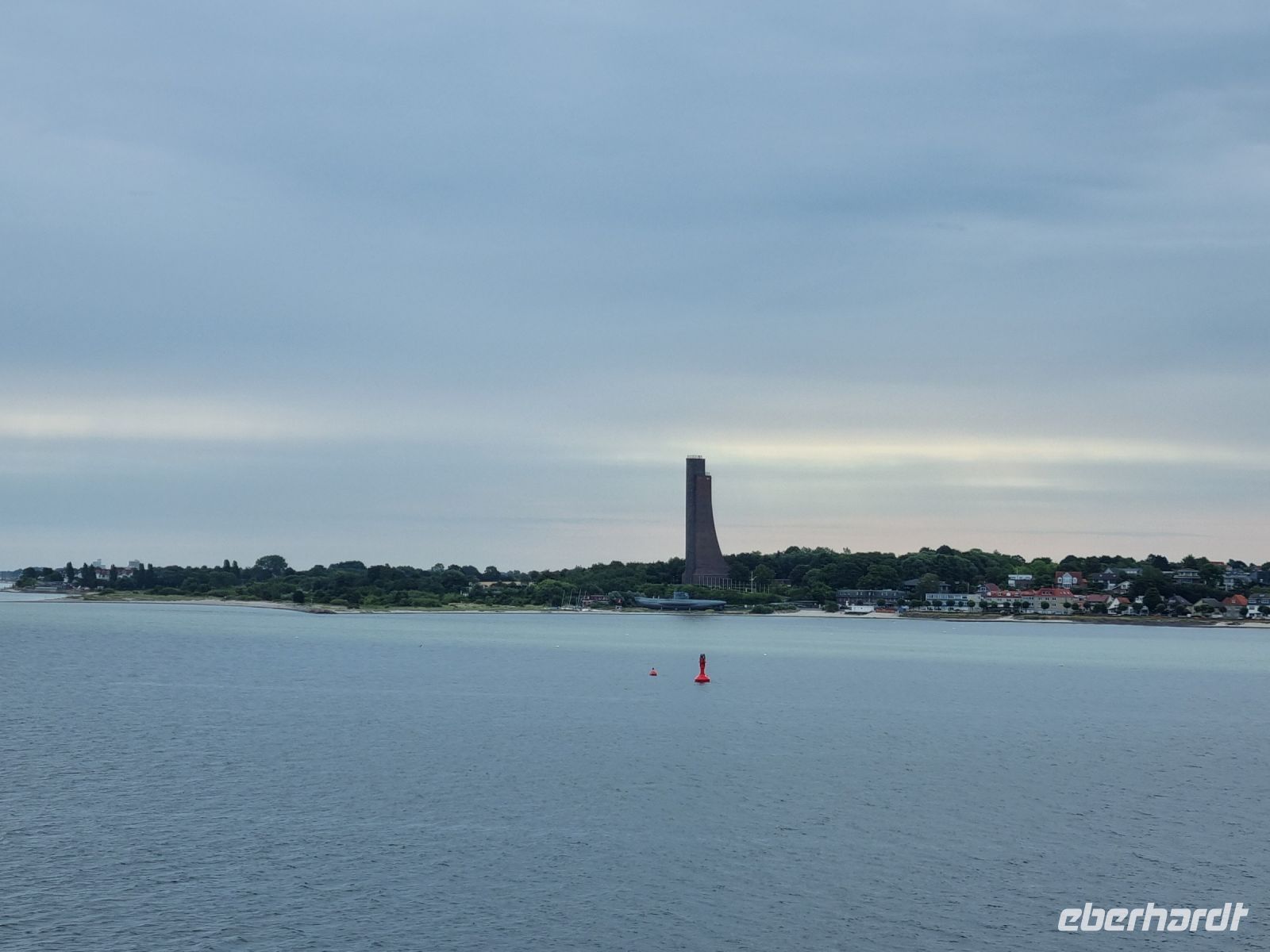 Kieler Förde - Marinedenkmal im Ostseebad Laboe