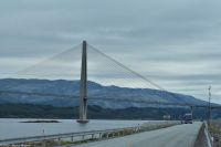 Helgelandsbrücke über den Leirfjorden an der Helgelandskysten