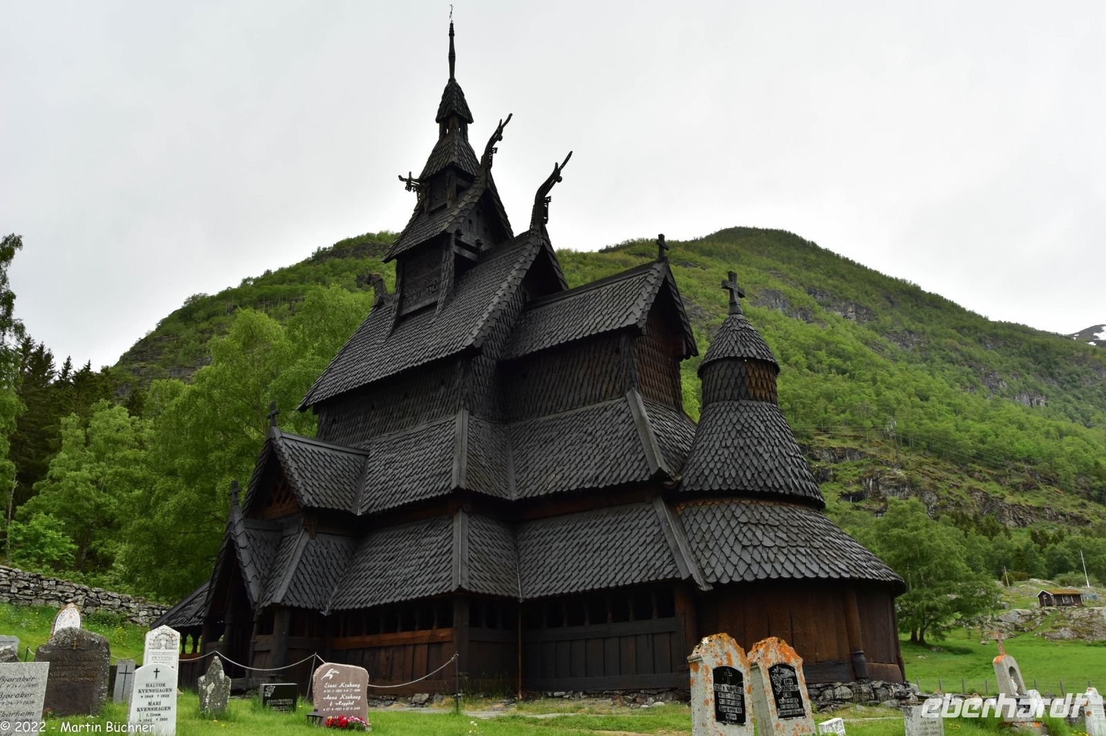 Stabkirche Borgund (stilgebend!) im Lærdalen