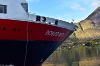 M/S Richard With in Urke am Norangsfjord (Hjørundfjord, Storfjord)