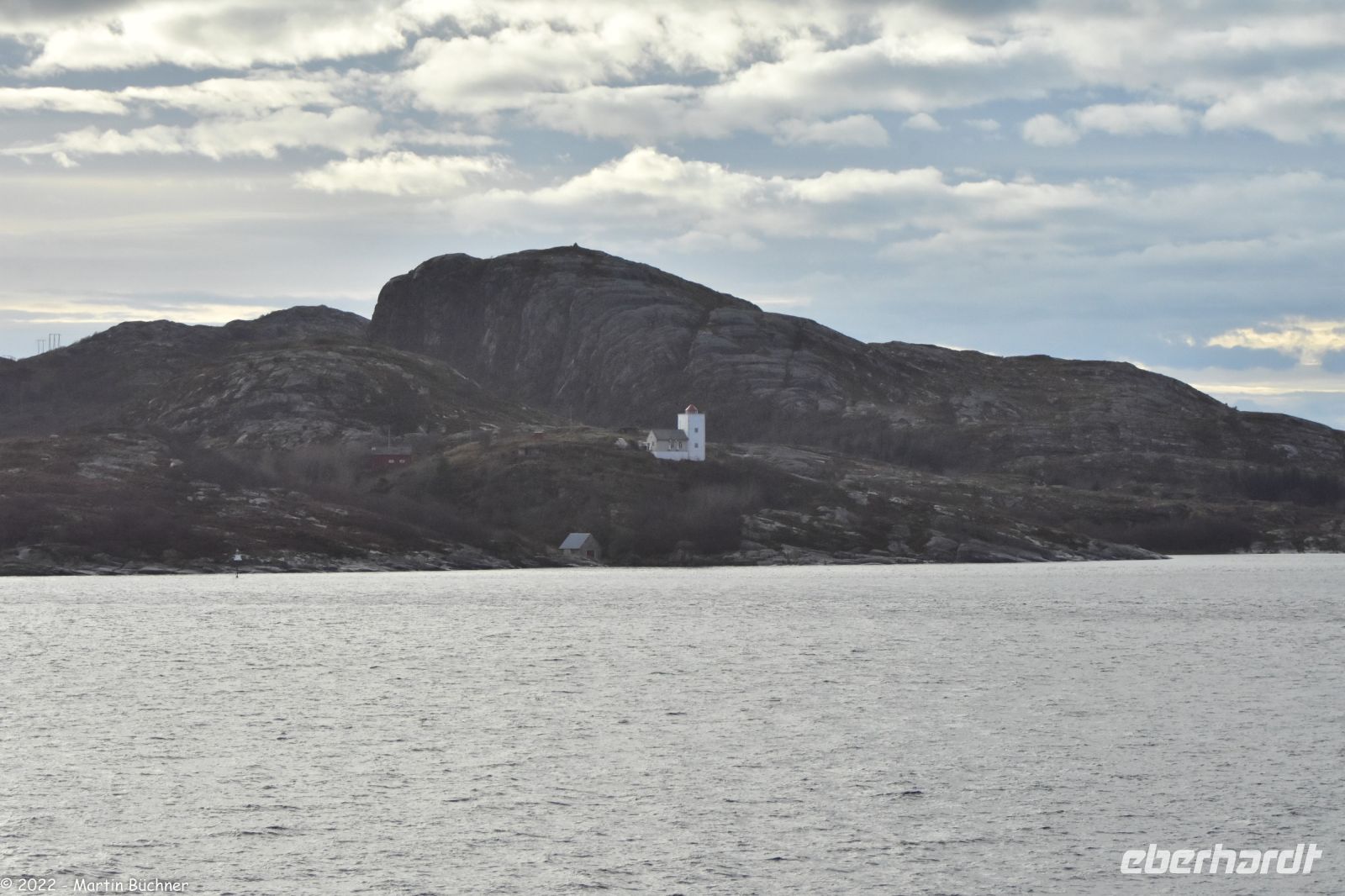 Agdenes fyr - der Agdenes Leuchtturm markiert den fast rechtwinkligen Ausgang des Trondheimfjordes