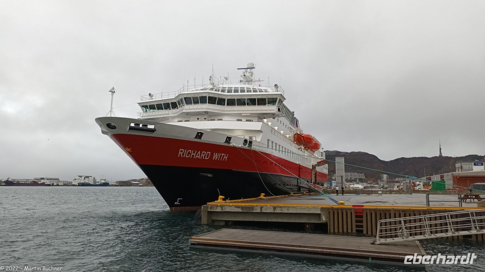 Hurtigruten - MS Richard With hat am wichtigen Versorgungshafen Bodø festgemacht