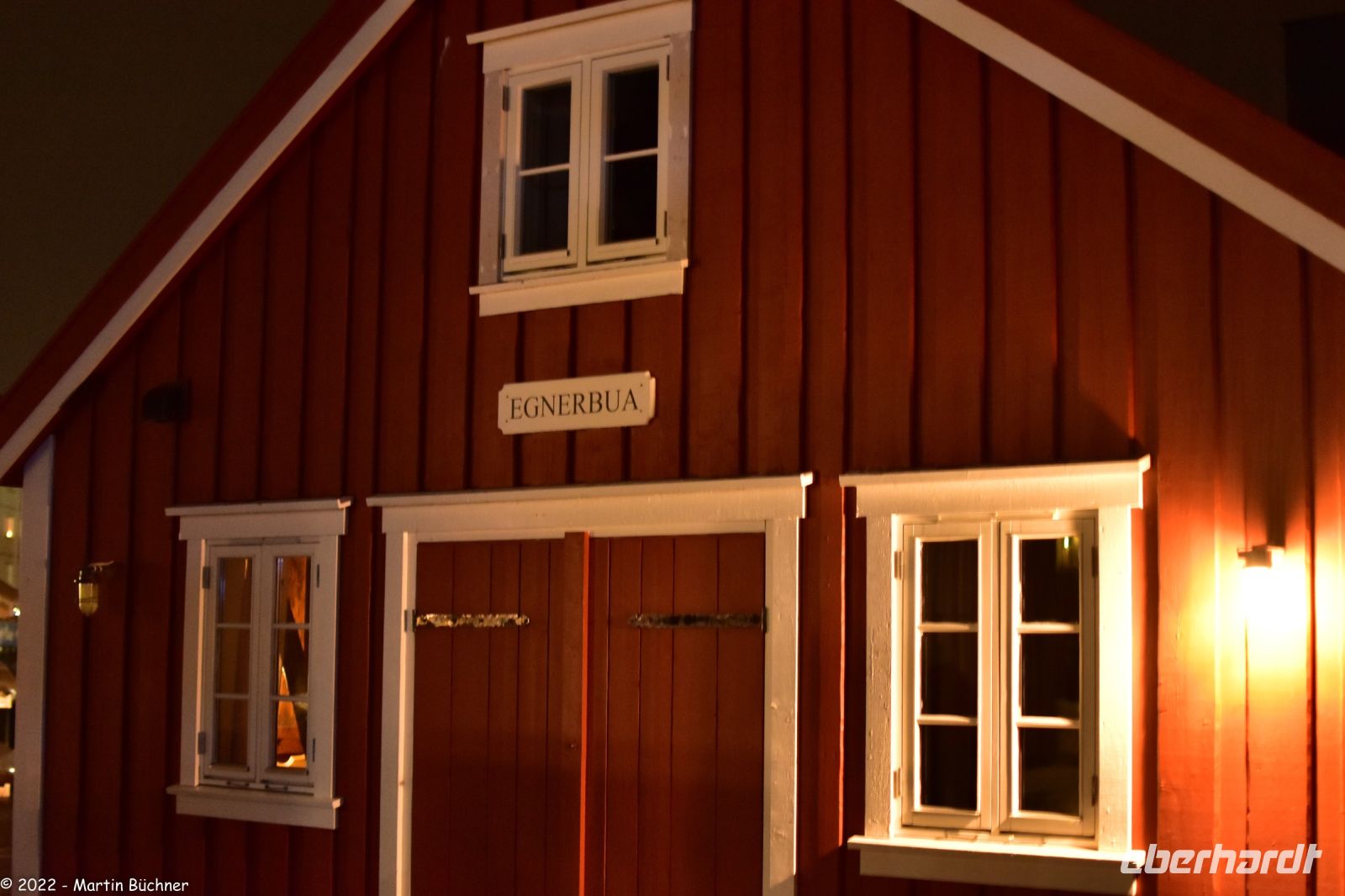 Rorbuer - traditionelle Fischerhütten auf Stelzen