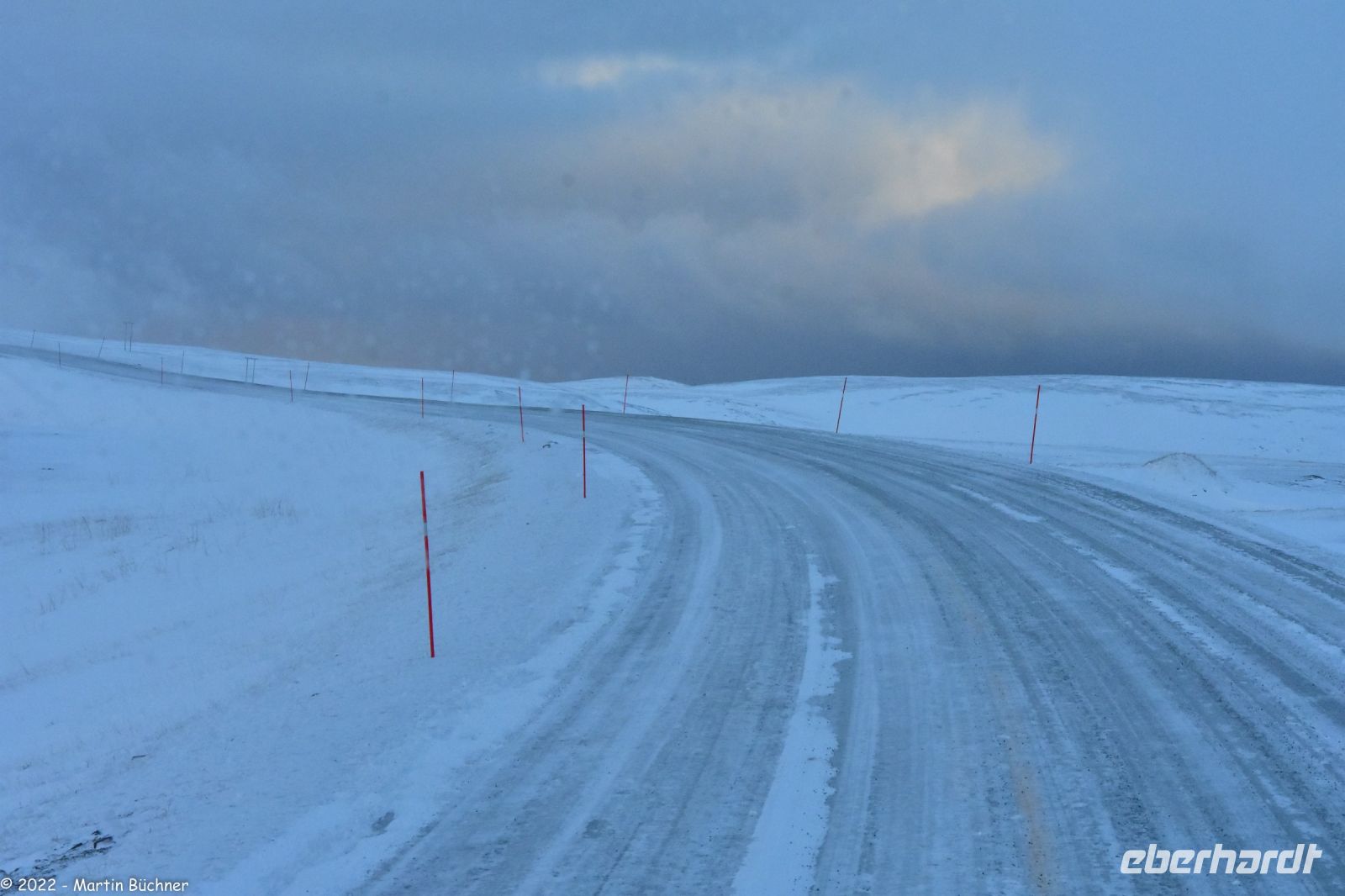 Vereiste Straßen und drohender Wettersturz verhindern den Zugang zum Nordkapp