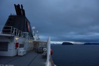 Sørøysund vor Hammerfest mit der Insel Håja