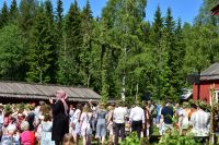 Midsommar - Mittsommerfest im Freilichtmuseum Umeå