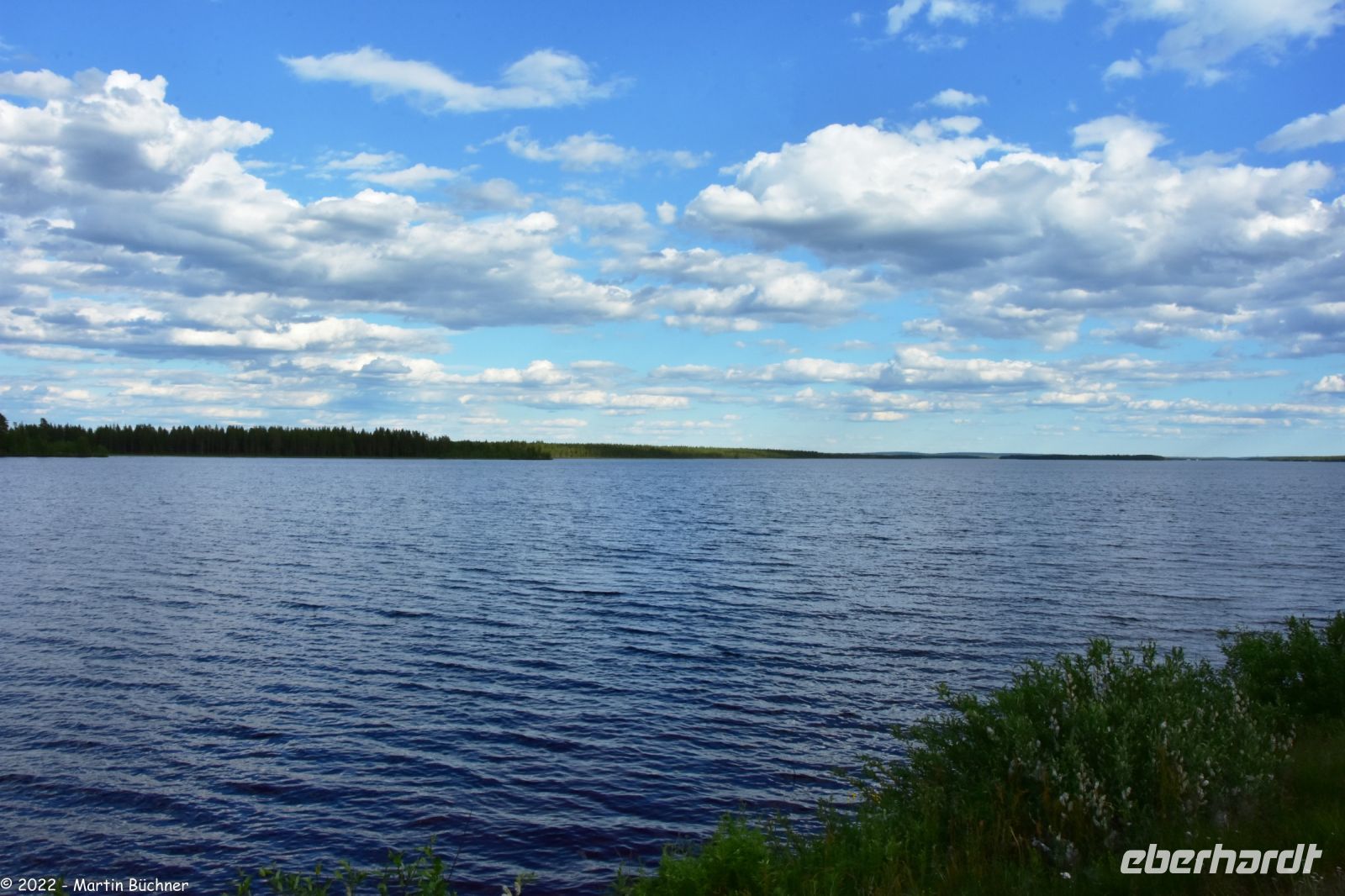 E75 - Pause am See Vajunen in Finnisch Lappland