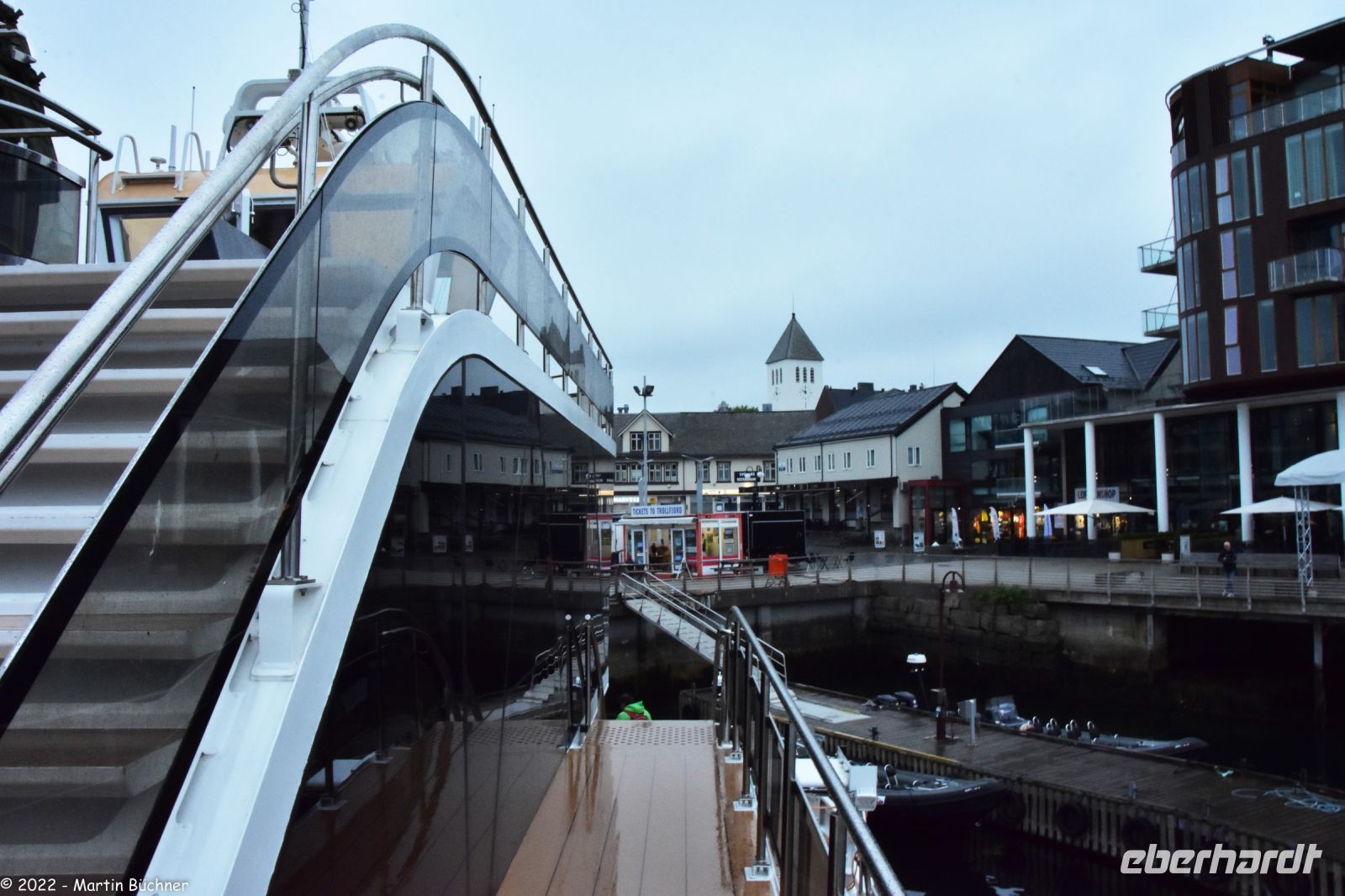 Mit Elektroboot Brim-Explorer geht es in den Raftsund - der Grenze zwischen Lofoten und Vesterålen Archipel