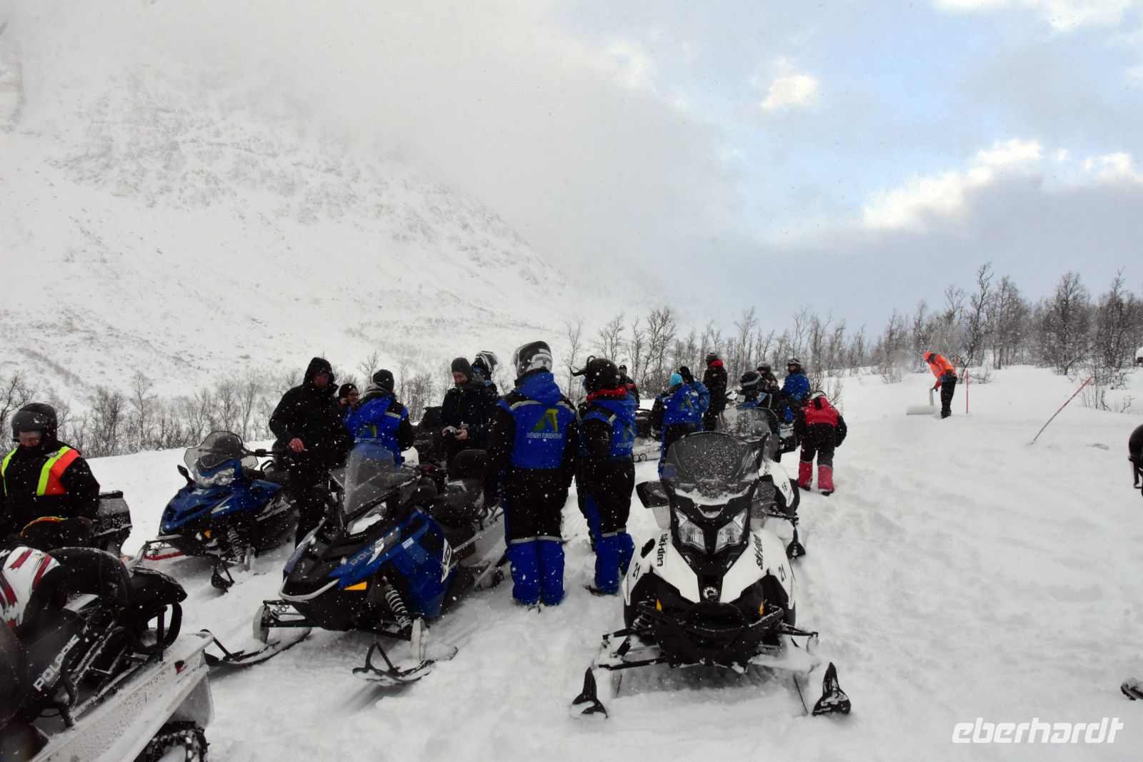 Schneemobilfahrt in den Lyngen-Alpen