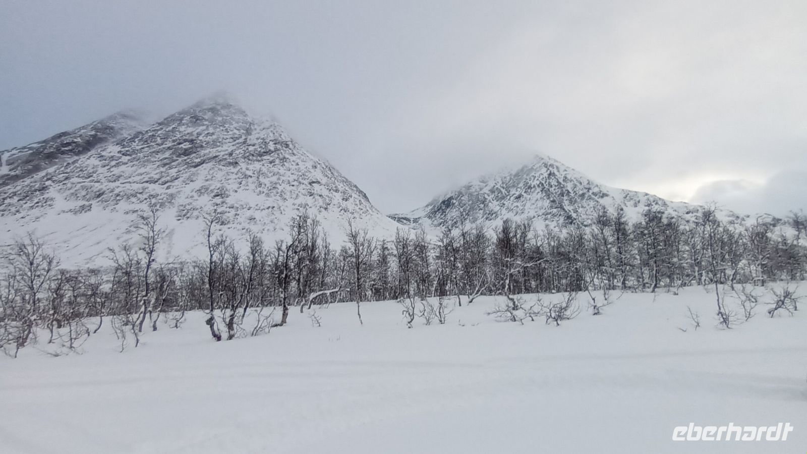 Schneemobilfahrt in den Lyngen-Alpen