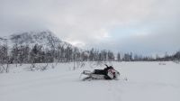 Schneemobilfahrt in den Lyngen-Alpen