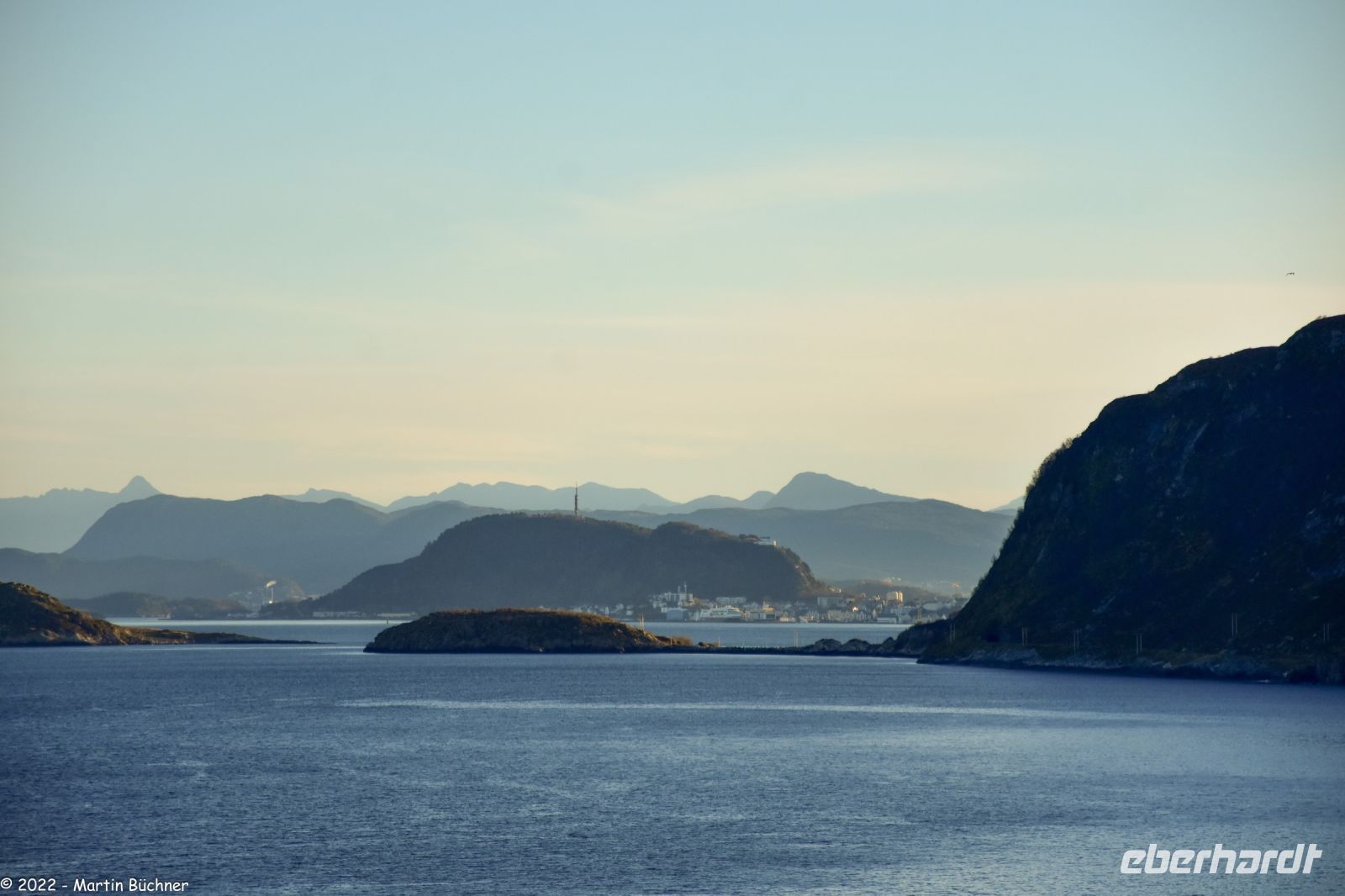 Blick vom Alnes fyr nach Ålesund