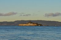 Die Insel Munkholmen im Sonnenaufgang im Trondheimfjord vor Trondheim
