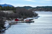 Hurtigruten - M/S Trollfjord - unterwegs entlang der Märchenküste Helgeland in der Provinz Nordland