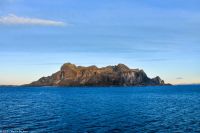 Hurtigruten - M/S Trollfjord - unterwegs entlang der Märchenküste Helgeland in der Provinz Nordland