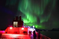 Hurtigruten - M/S Trollfjord auf dem Weg von Tromsø nach Skjervøy - Polarlicht - Nordlicht - Aurora Borealis