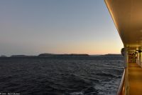 Hurtigruten - M/S Trollfjord - Polarnacht im Margerøyasund (Nordkapp-Insel)
