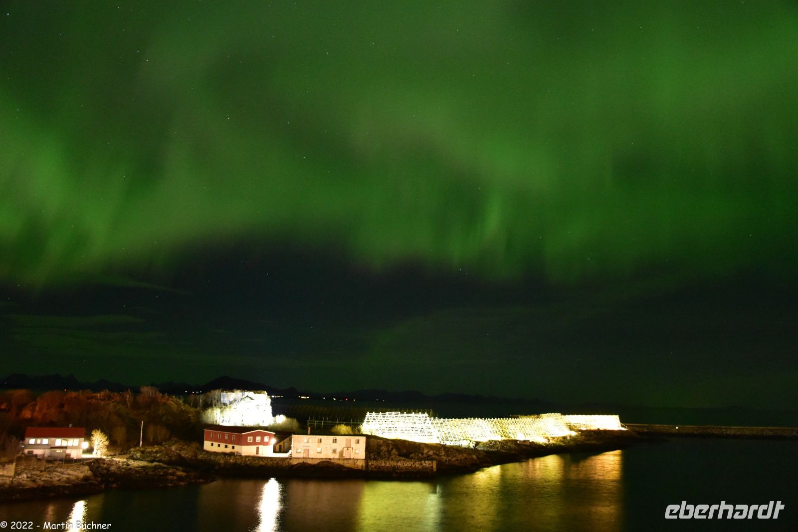 Polarlicht über Svolvær, Lofoten
