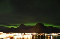 Polarlicht über Svolvær, Lofoten